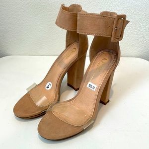 Olivia Ferguson heels size 6